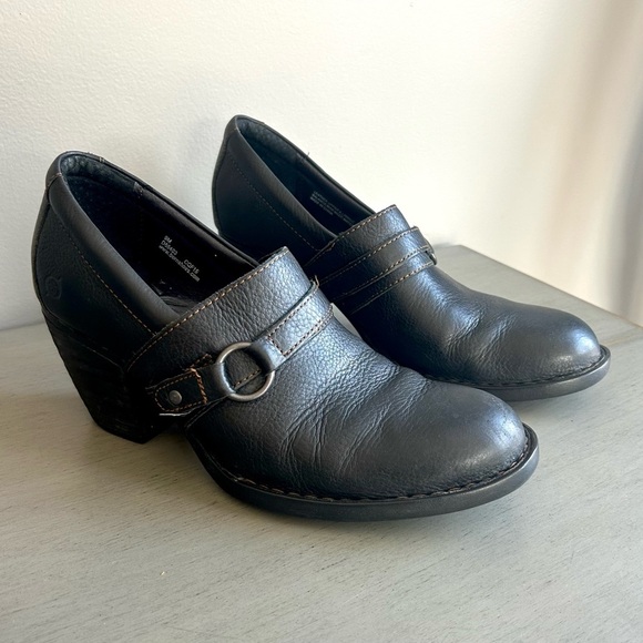 Born Leather Ankle Block Heel Slip On Boots Booties Women Sz 9 Black Strap Moto - Picture 3 of 15